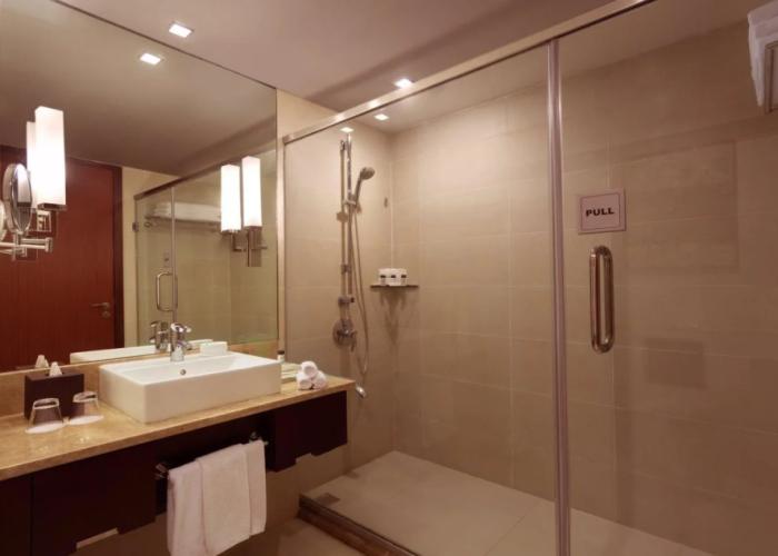 Holiday Inn Cochin, an IHG Hotel