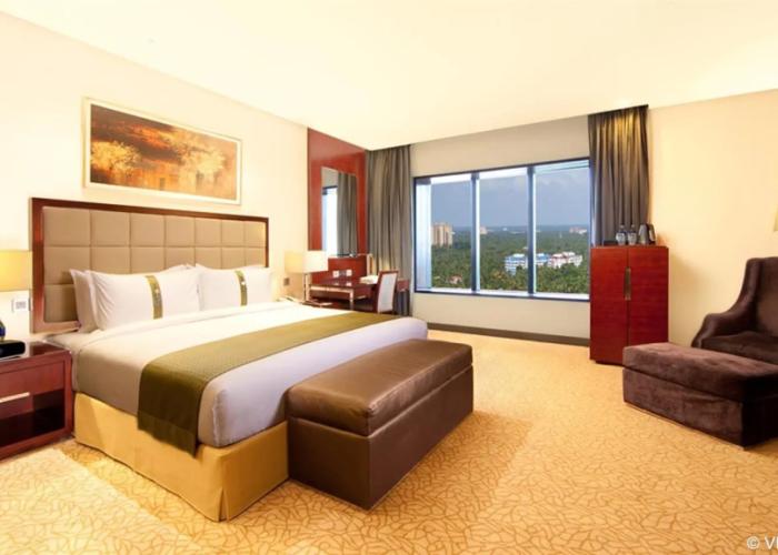 Holiday Inn Cochin, an IHG Hotel
