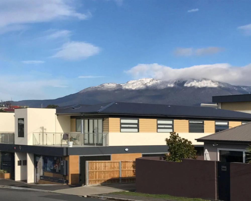 Kangaroo Bay Apartments