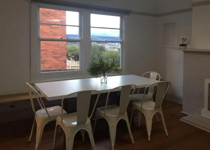 Kangaroo Bay Apartments