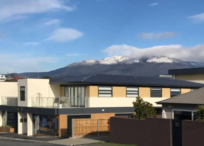Kangaroo Bay Apartments
