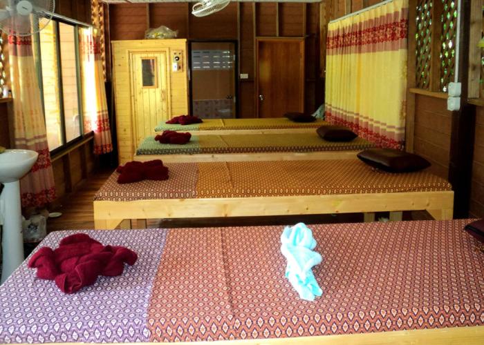 Khao Sok Island Resort and Spa