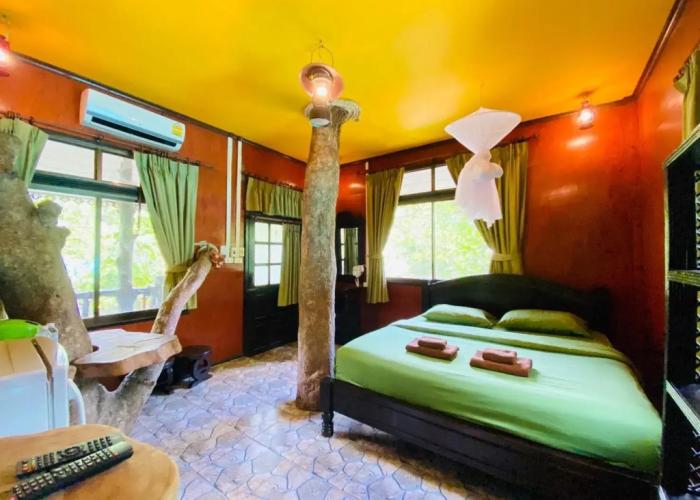 Khao Sok Tree House