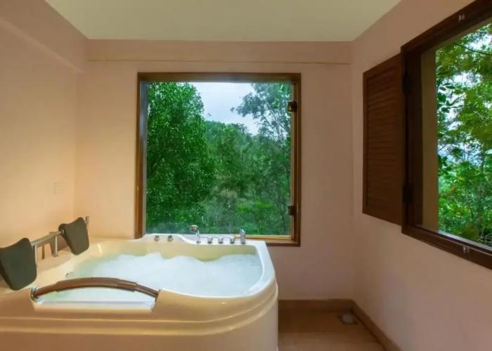 Oxygen Resorts Thekkady