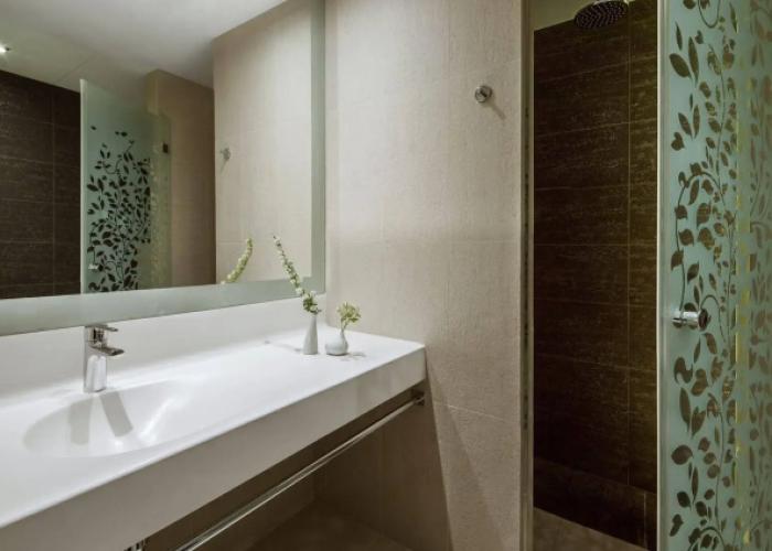 Hotel Narvil Conference & Spa
