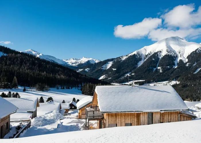 Superior Chalet in Hohentauern Near Ski-slope