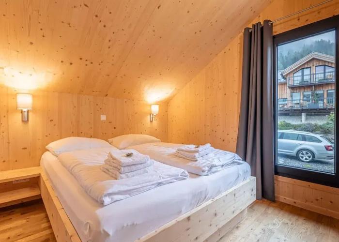 Beautiful Chalet Near Ski-lift