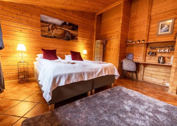Farmhotel Efstidalur