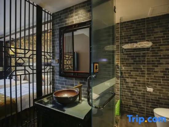 Meishan Yichuan Earl Hotel (Meishan East Railway Station Wanda Plaza)