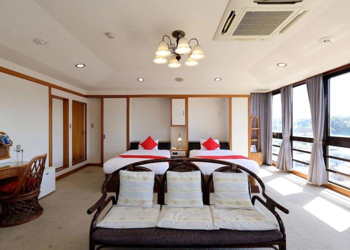 Oyo 44595 New World Hotel