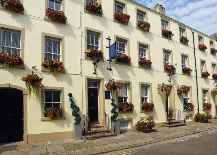 Georgian House Hotel