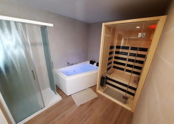 Apartments Hlapi with SPA