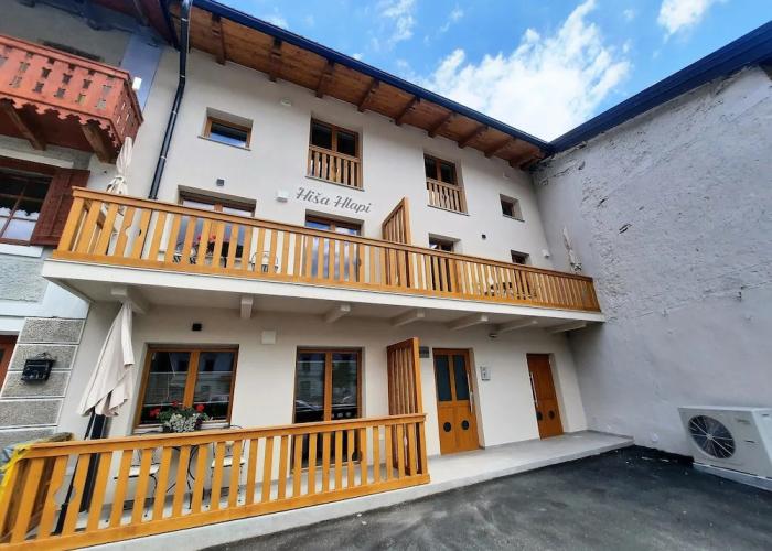Apartments Hlapi with SPA