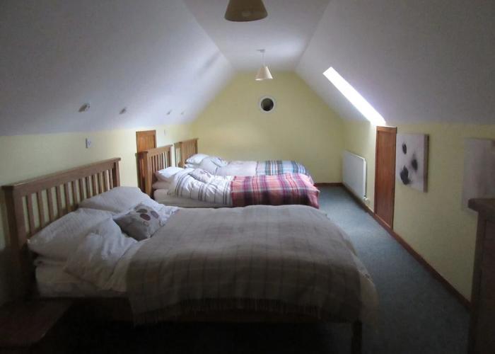 Kestrel, Longhouse Cottages