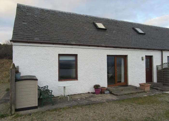 Osprey, Longhouse Cottages