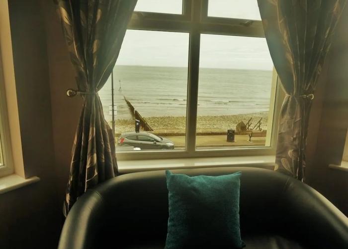 Shoreside Inn
