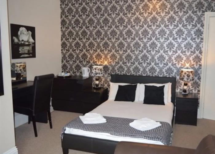 Somerton Lodge Hotel