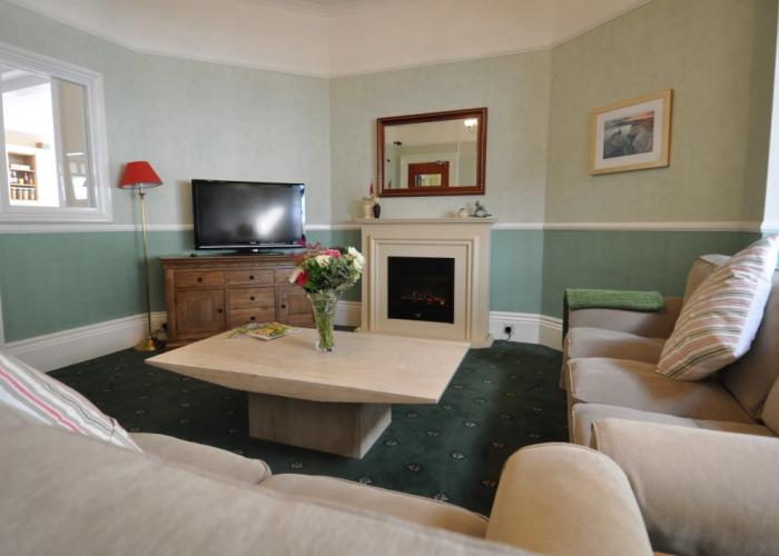 Westbury Lodge