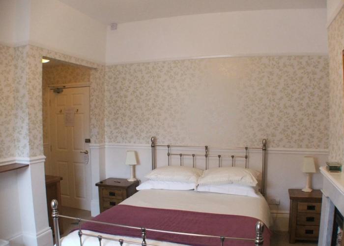 Westbury Lodge