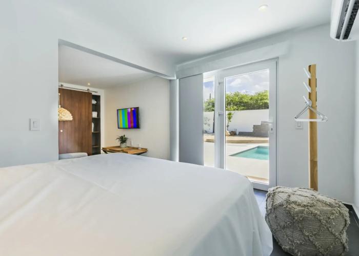 Boca Catalina Modern Villa
