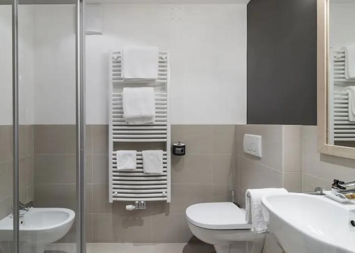 Christof Hotel