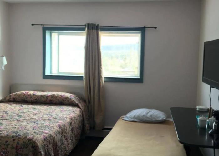 Kluane Park Inn