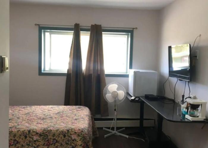 Kluane Park Inn