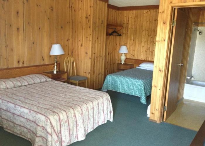 Glacier View Inn