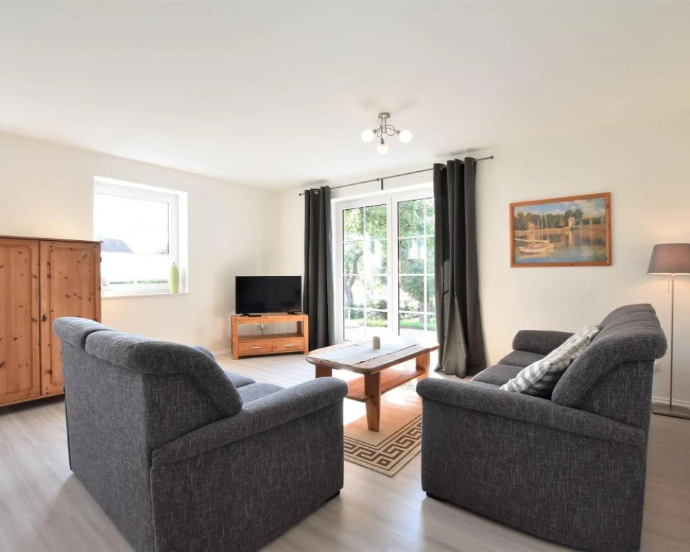 Fewo Ostsee Oldenburg/holstein Garten und Carport