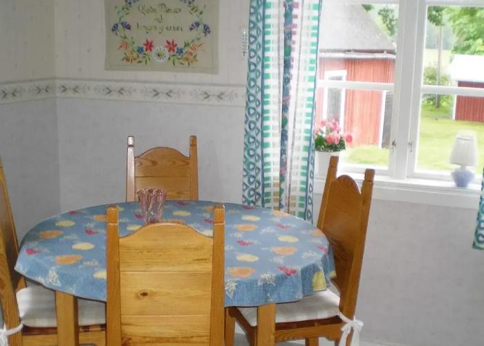 4 Person Holiday Home in Gullspang-by Traum