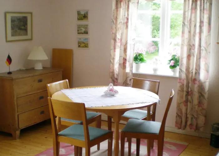 4 Person Holiday Home in Gullspang-by Traum