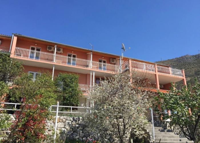 Apartmani Ana