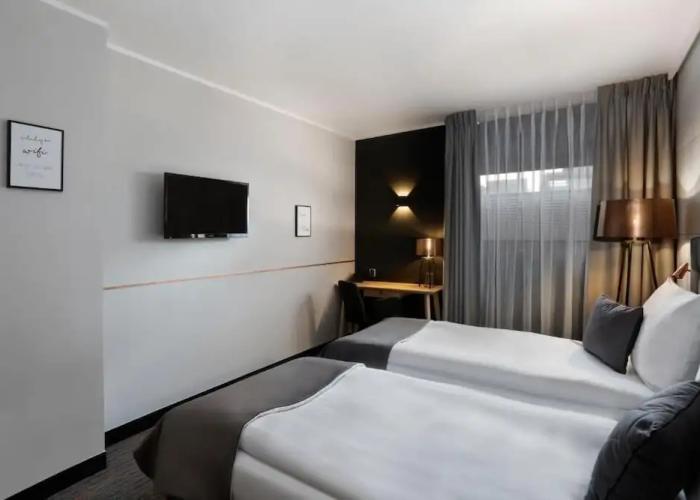 Hotel Link
