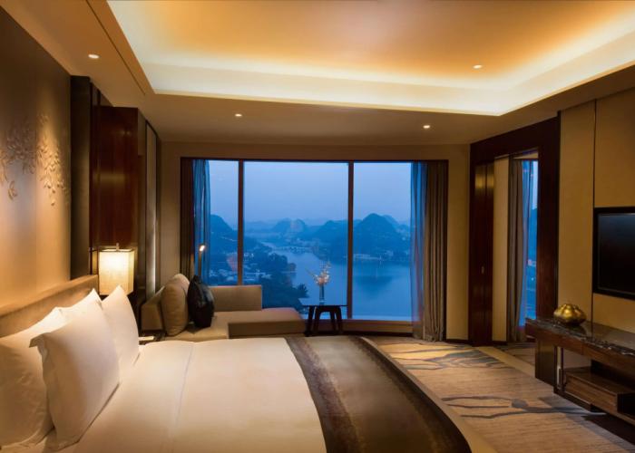 DoubleTree by Hilton Hotel Anshun