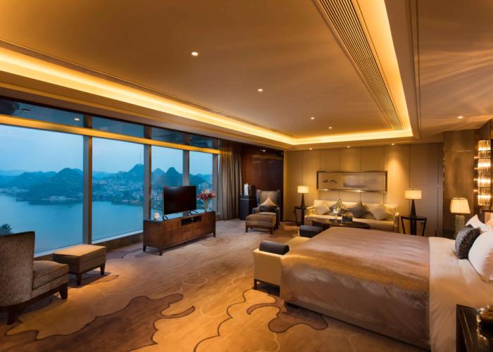 DoubleTree by Hilton Hotel Anshun