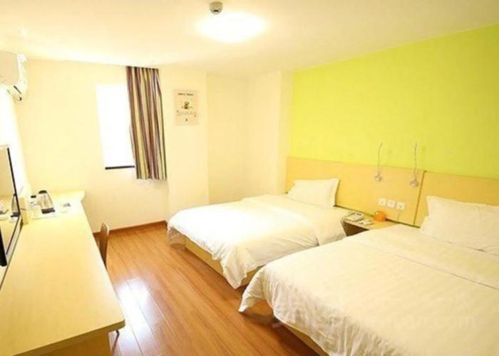 Anshun Qianbai Premium Hotel (Municipal Government Anshun Ancient City Branch)