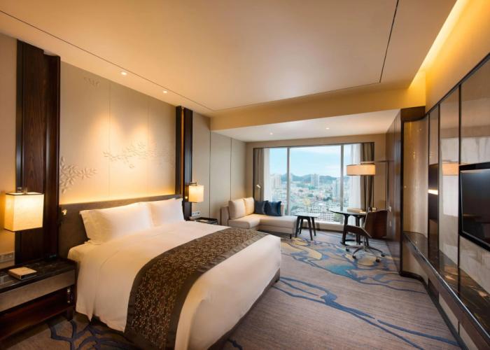 DoubleTree by Hilton Hotel Anshun