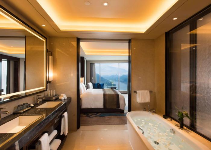 DoubleTree by Hilton Hotel Anshun