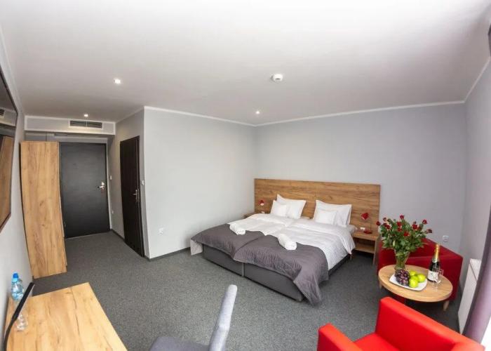 Seven Hotel