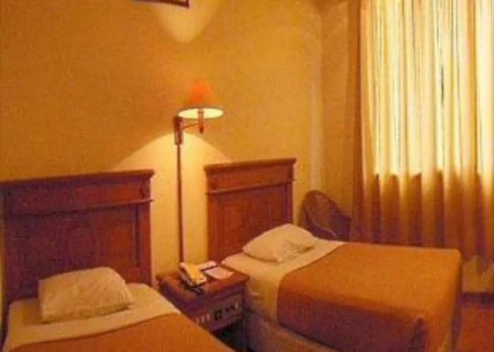 Amans Hotel