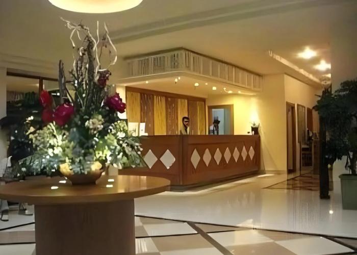 Amans Hotel