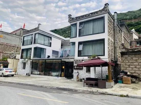 Huayu Nature Homestay (Siguniang Mountain Branch)