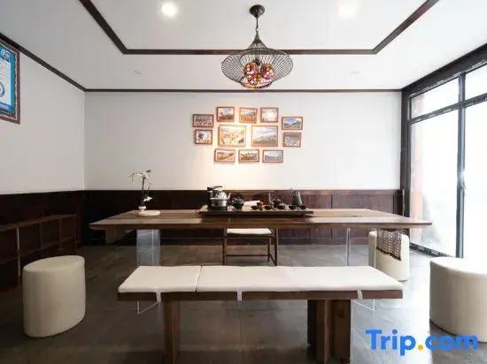 WooYee · Woye Mountain Residence (Four Girls Mountain Store)