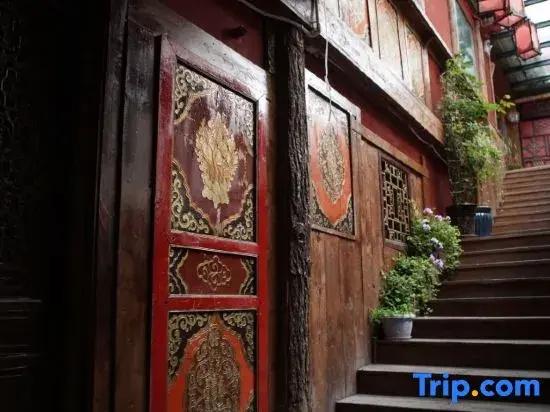 Songpan Rongquzong Bistro Inn