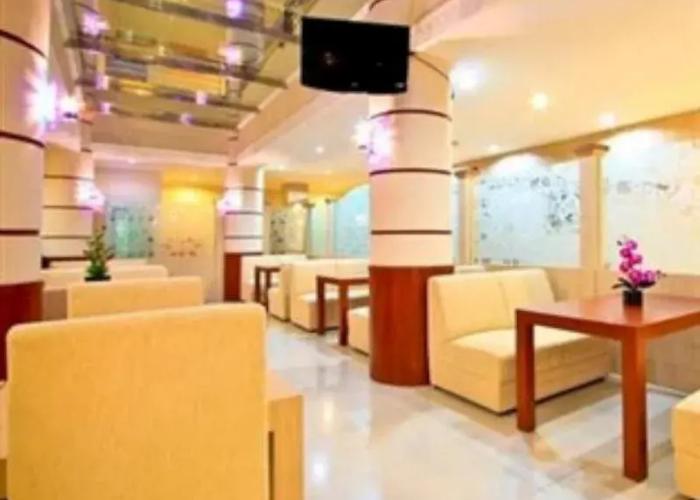 Marina Hotel