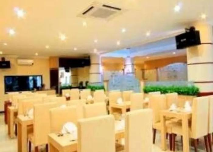 Marina Hotel