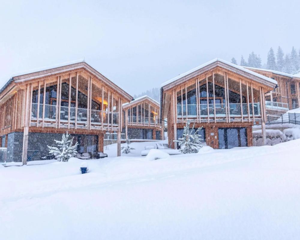 Luxury Chalet With Pool and Sauna Near Ski Lift
