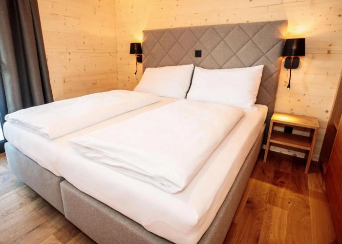 Luxury Chalet With Pool and Sauna Near Ski Lift