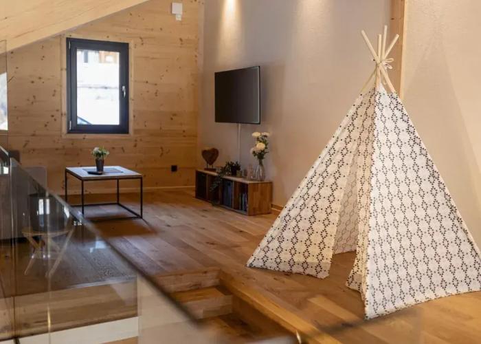 Spacious Apartment With Sauna