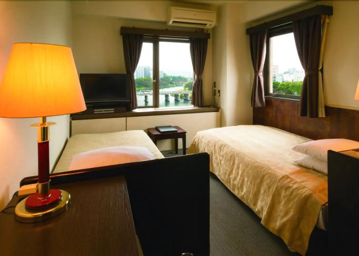 Okazaki New Grand Hotel